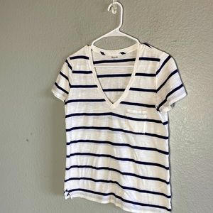 Madewell Navy Blue and White Stripes Short Sleeve T-Shirt Size Small.